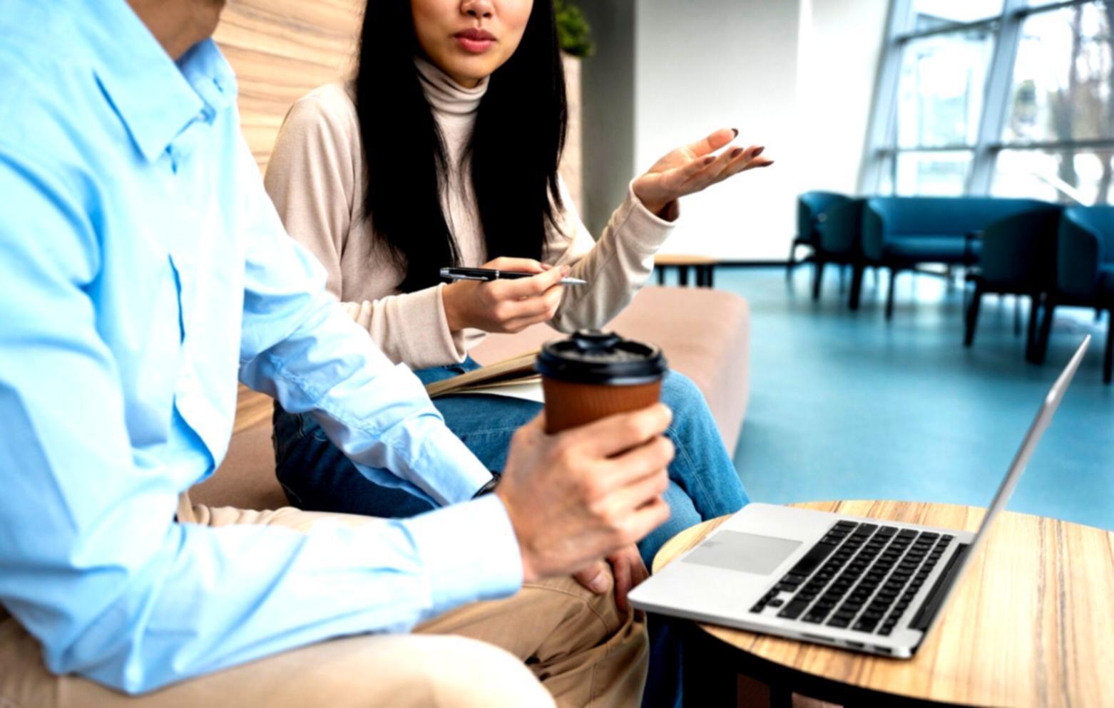 Environnement de travail moderne pour analystes financiers